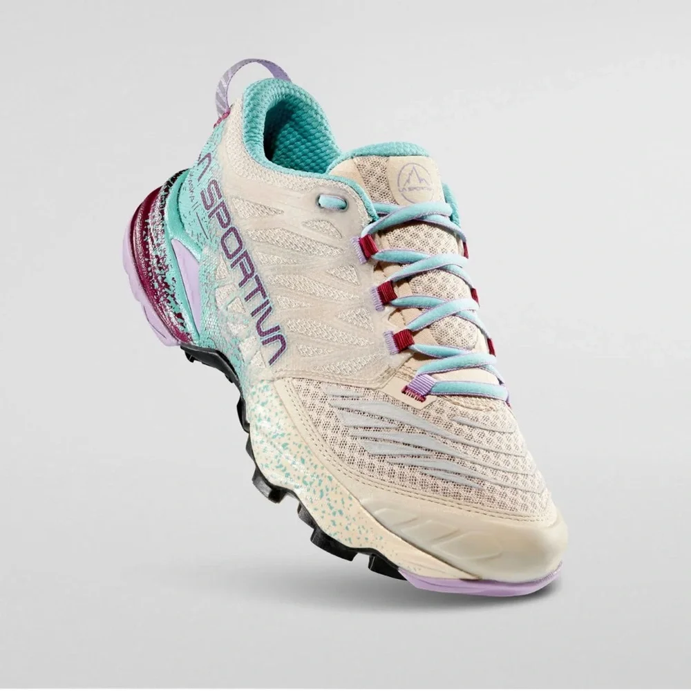 La Sportiva  women’s Akashi ll running trail shoes lace up sneakers ivory blue 7